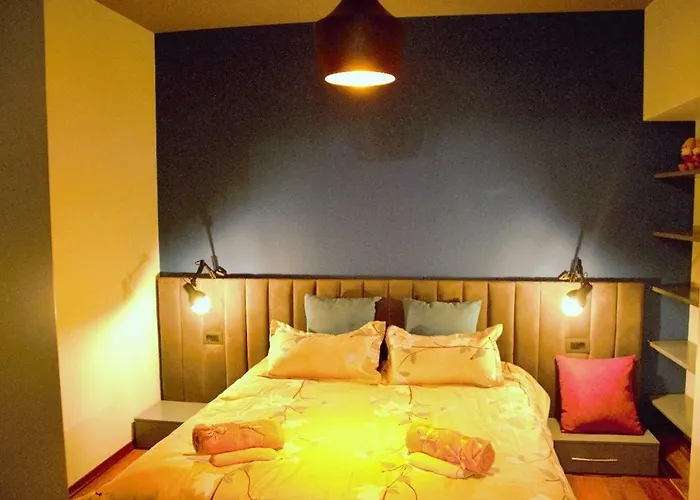 Nikki Apartment